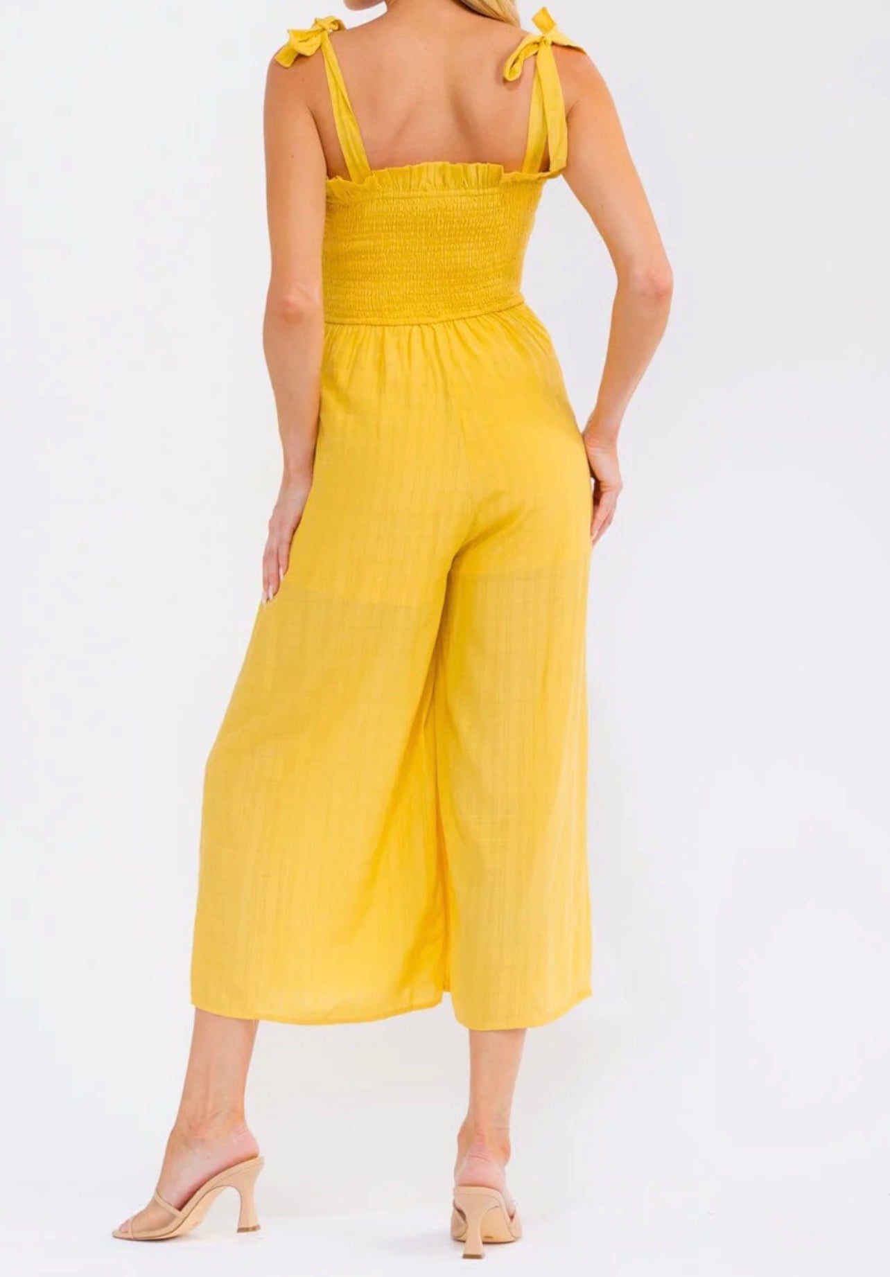 050326 - Darcy Chic Wide-leg Jumpsuit