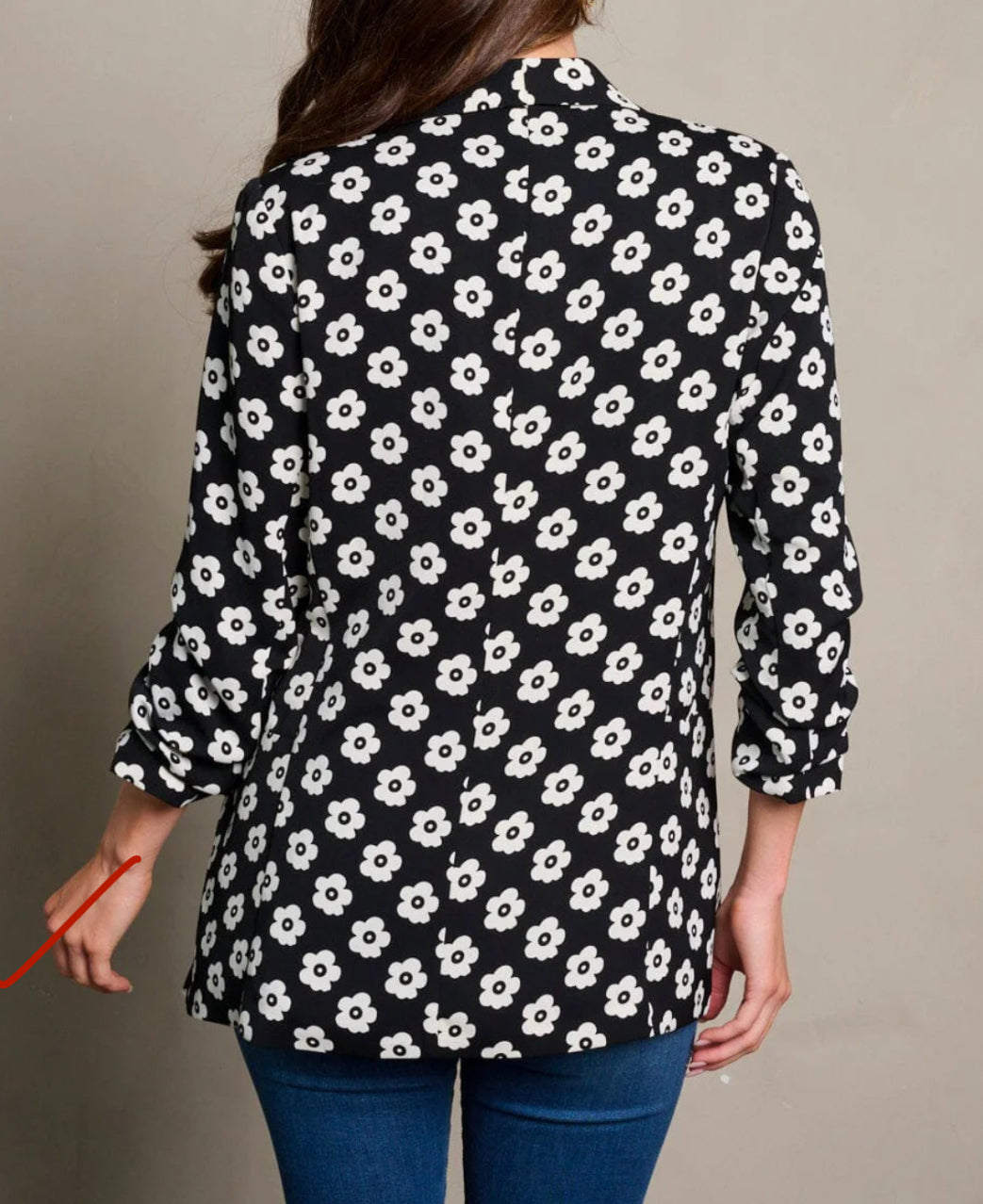 061824 - Lenie 3/4 Ruched Sleeves Open Front Floral Print