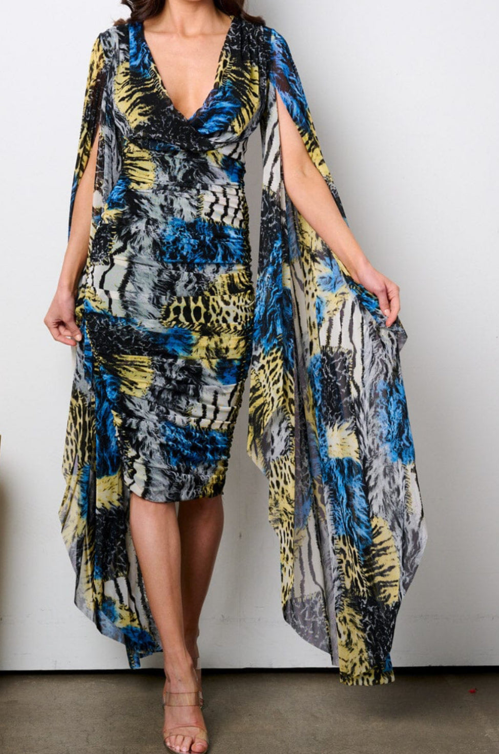 043724 - Lorna Long Sleeve Ruched Midi Dress