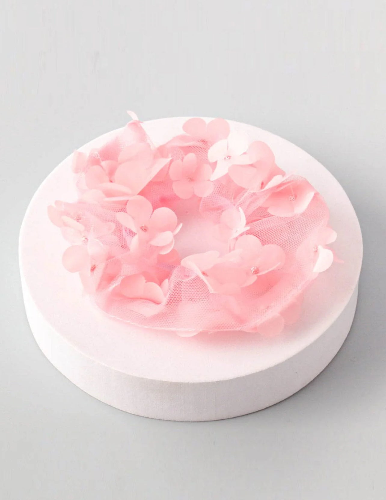 041724 - Assorted Colors Flower Scrunchies