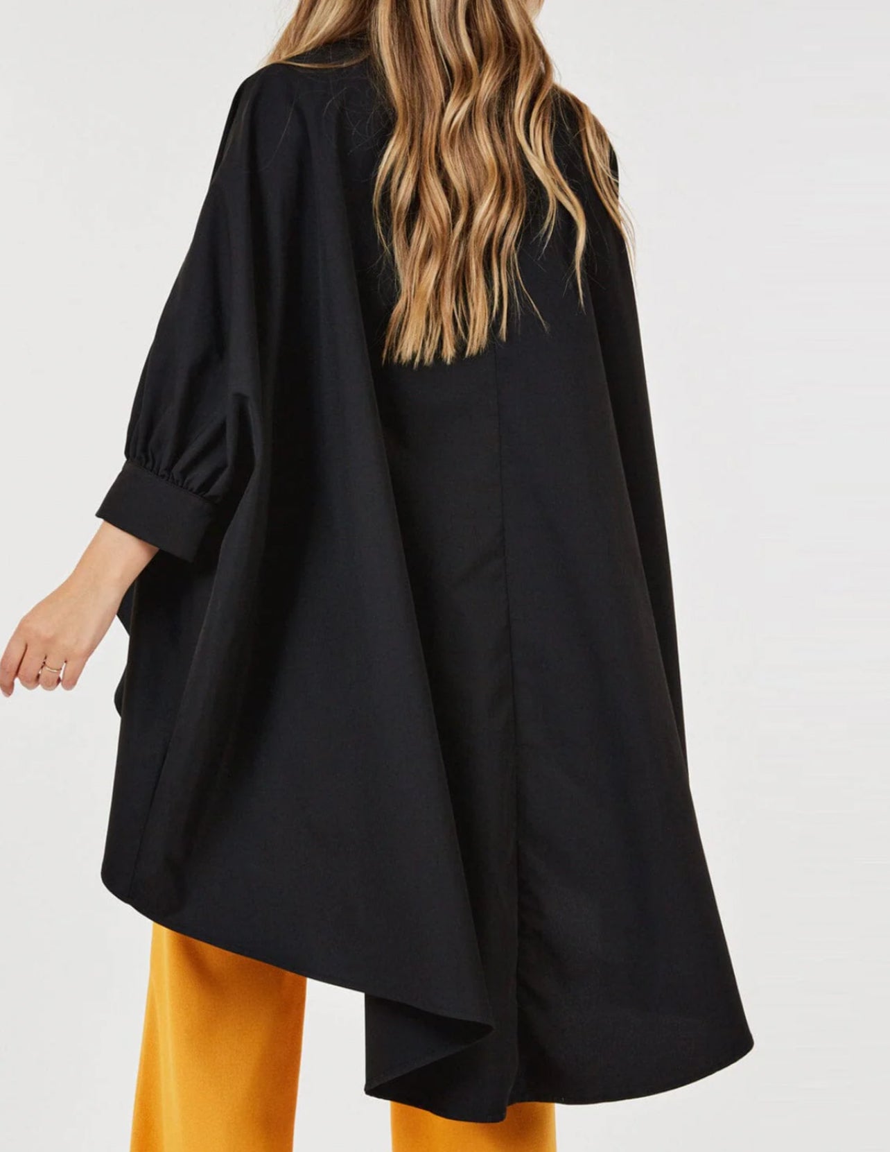 021425 Mimi Long Sleeve Button Up High Low Print Tunic Blouse