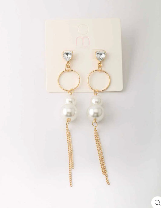 703 - Gold Pearl Dangling Earrings