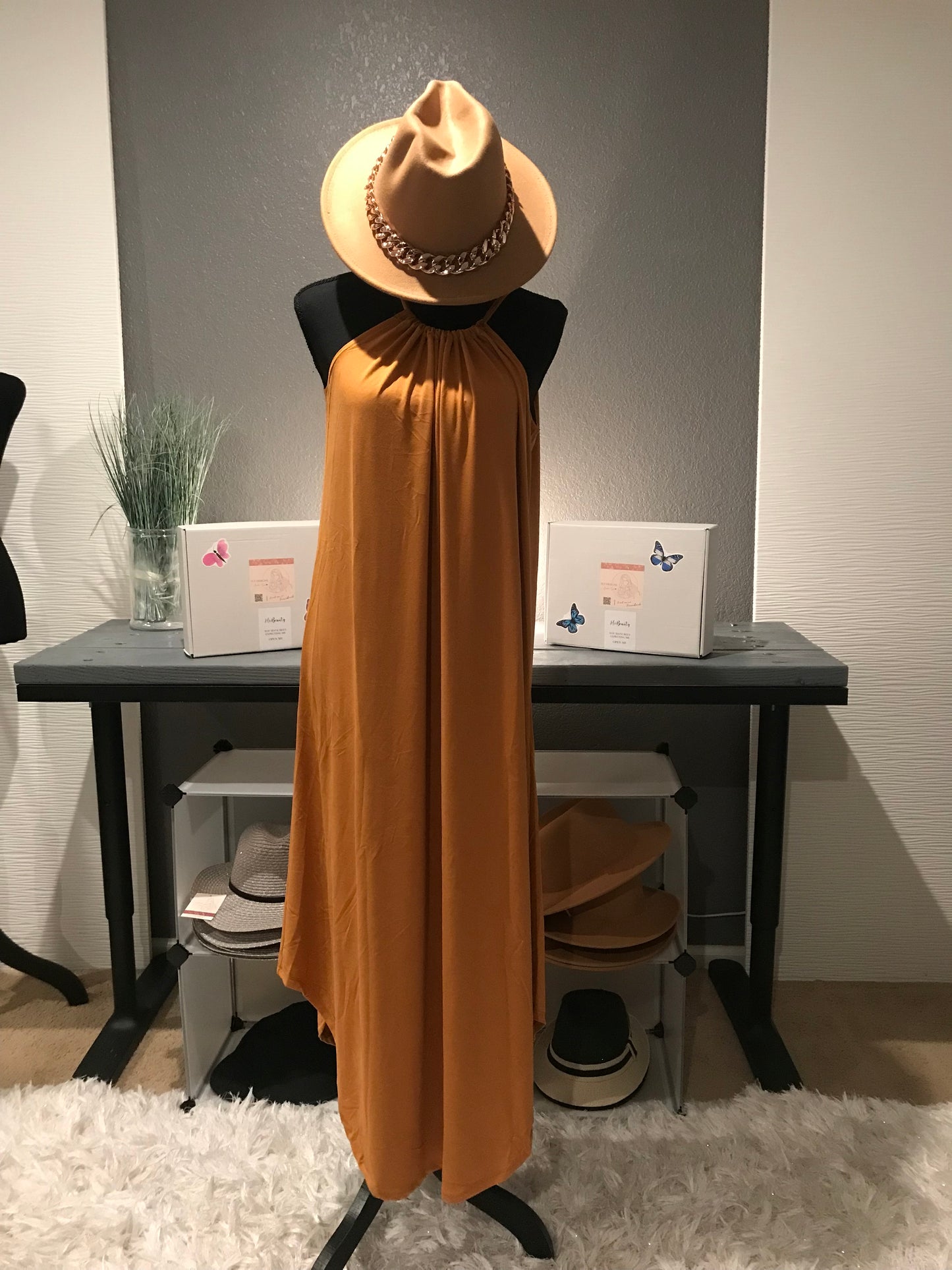 (4145) CAMEL ADJUSTABLE HALTER TOP MAXI